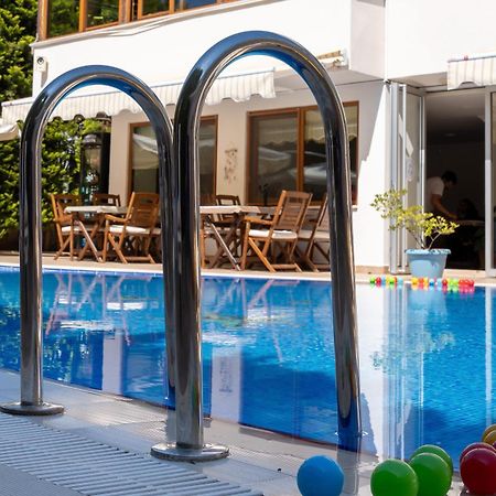 Cunda Giritlioglu Otel Adult Only Ayvalı Buitenkant foto
