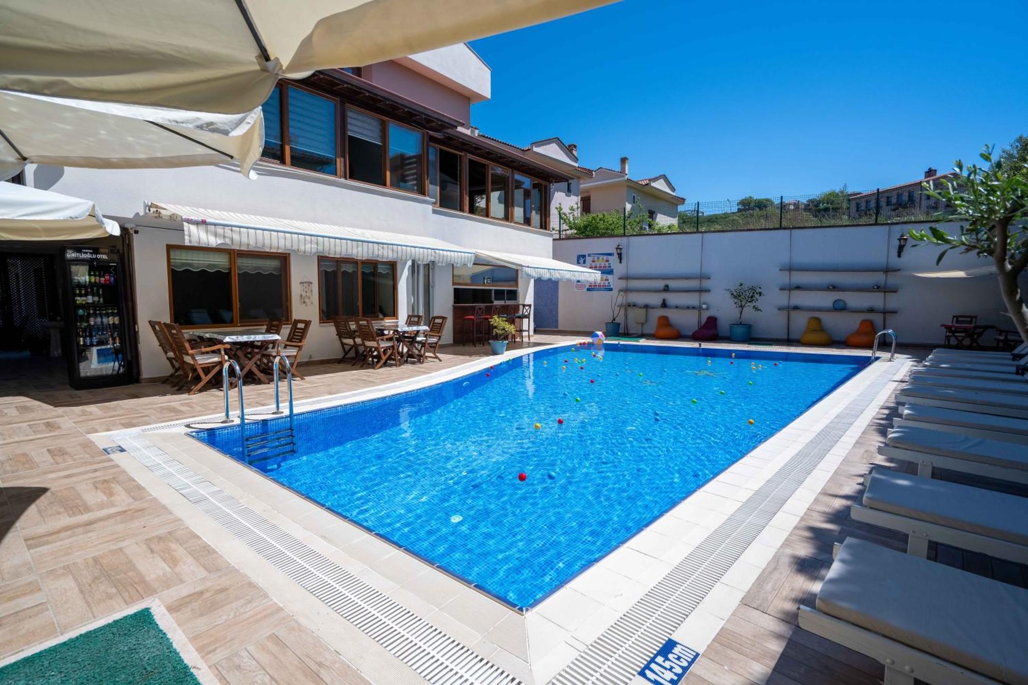 Cunda Giritlioglu Otel Adult Only Ayvalı Buitenkant foto