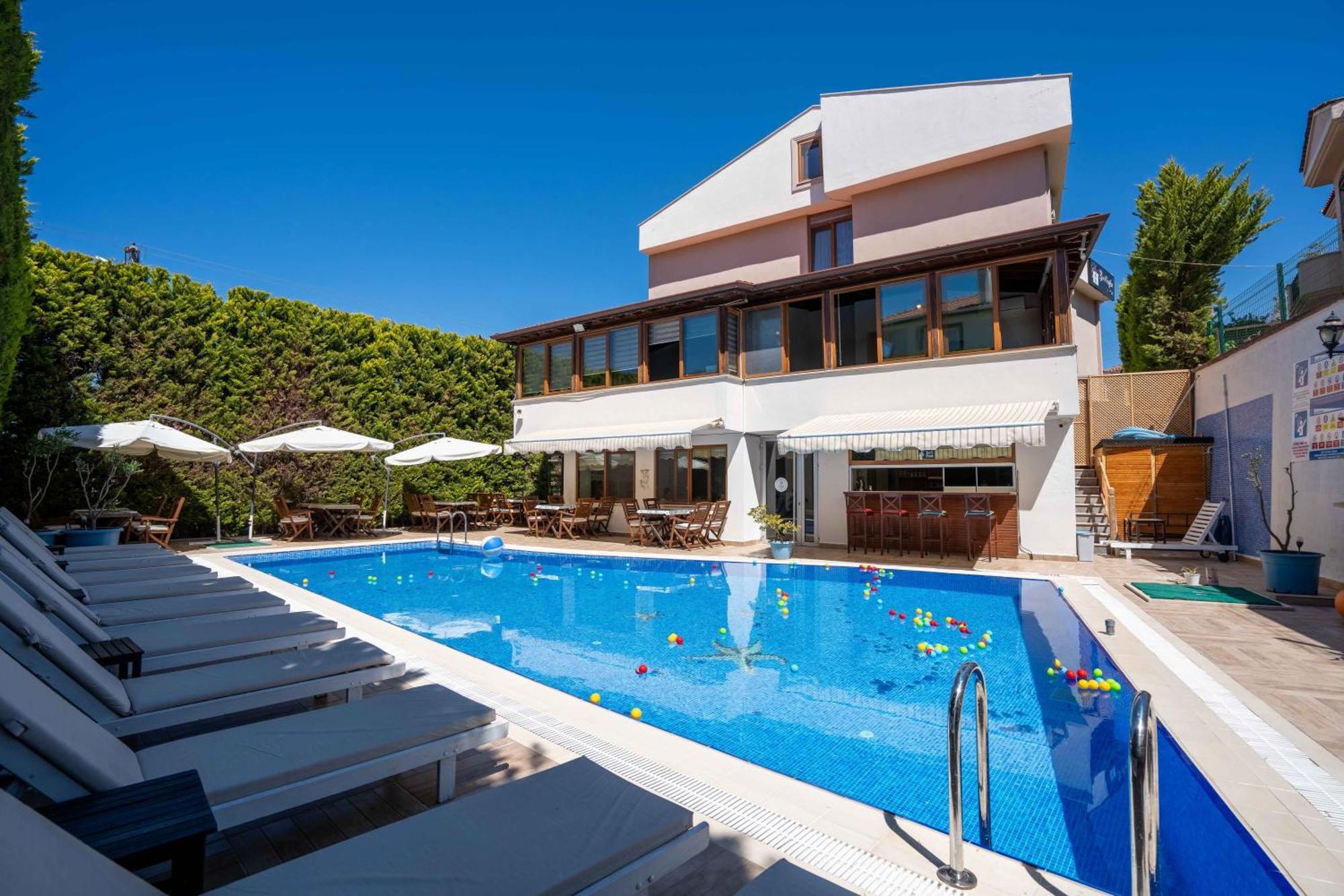 Cunda Giritlioglu Otel Adult Only Ayvalı Buitenkant foto