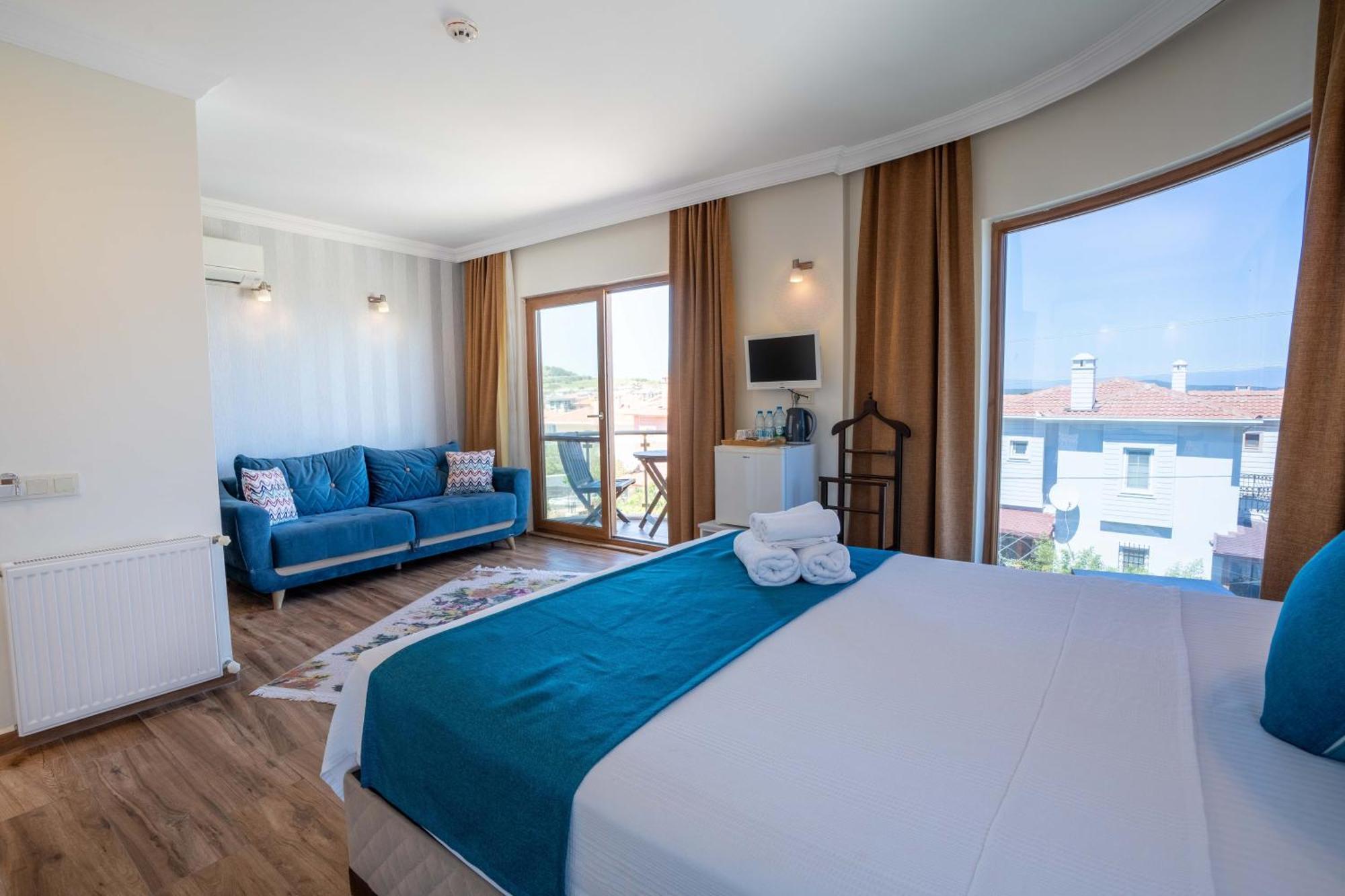Cunda Giritlioglu Otel Adult Only Ayvalı Buitenkant foto