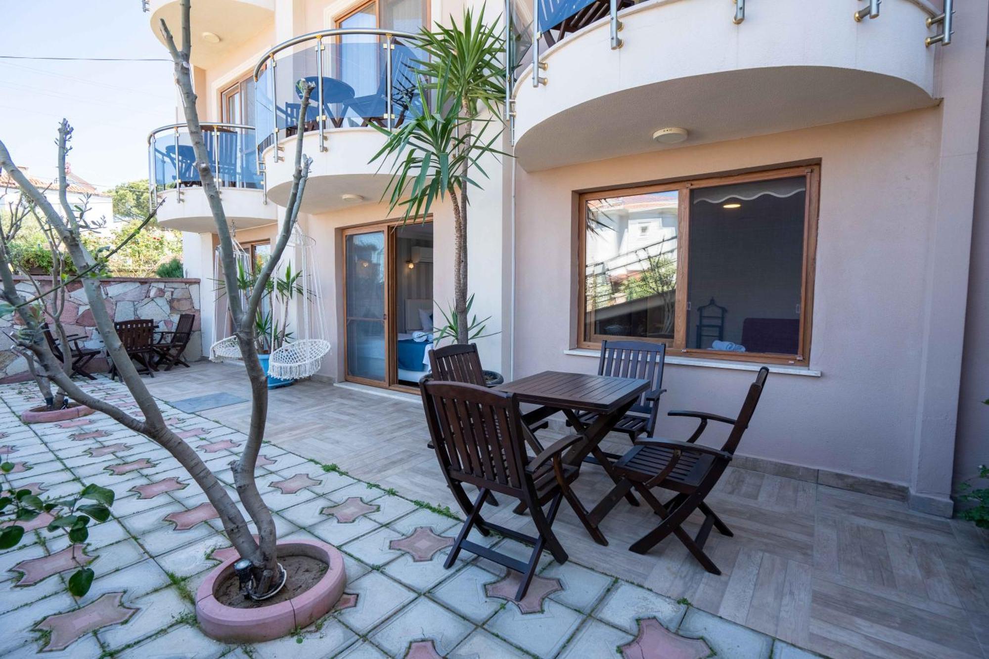 Cunda Giritlioglu Otel Adult Only Ayvalı Buitenkant foto