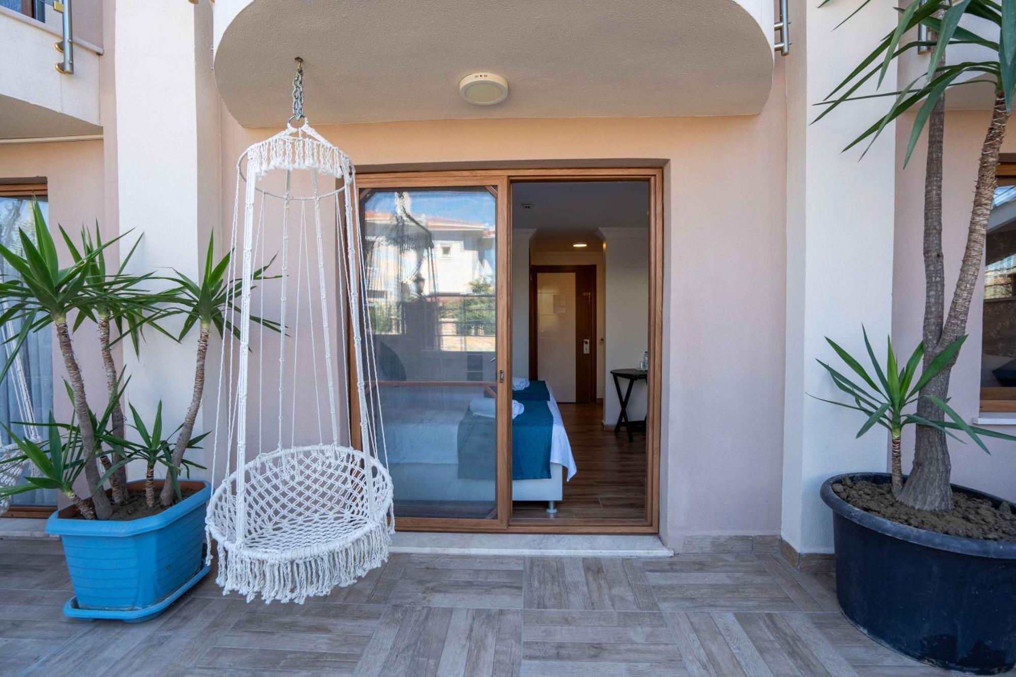 Cunda Giritlioglu Otel Adult Only Ayvalı Buitenkant foto