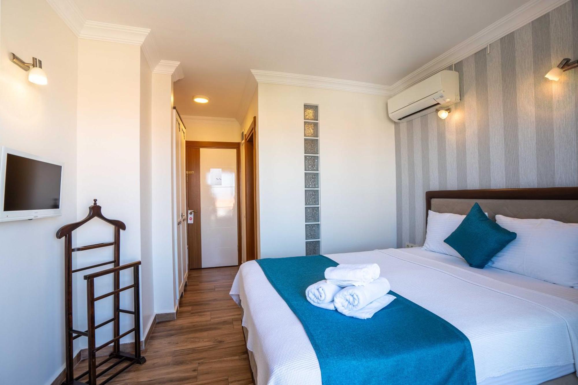 Cunda Giritlioglu Otel Adult Only Ayvalı Buitenkant foto