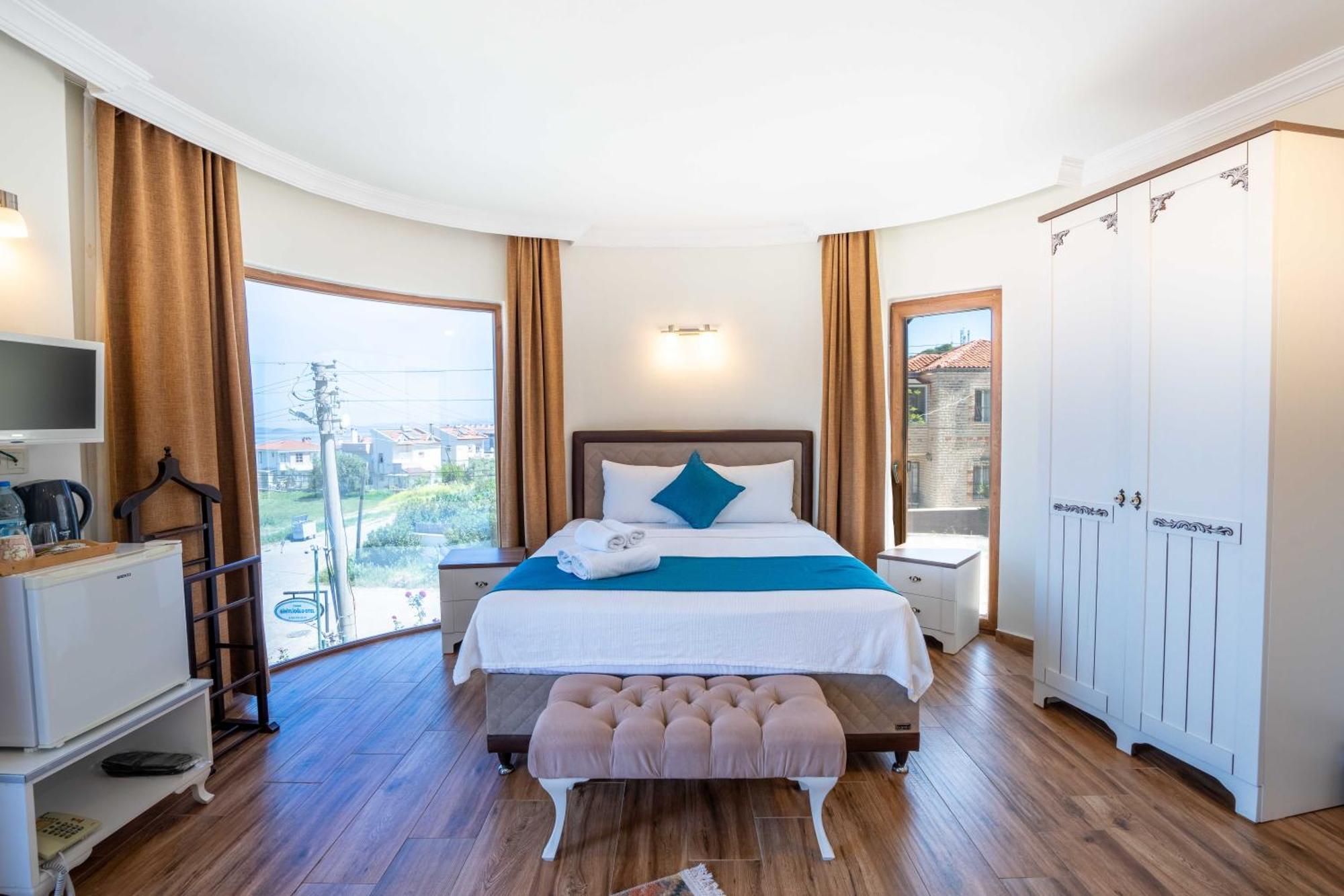 Cunda Giritlioglu Otel Adult Only Ayvalı Buitenkant foto