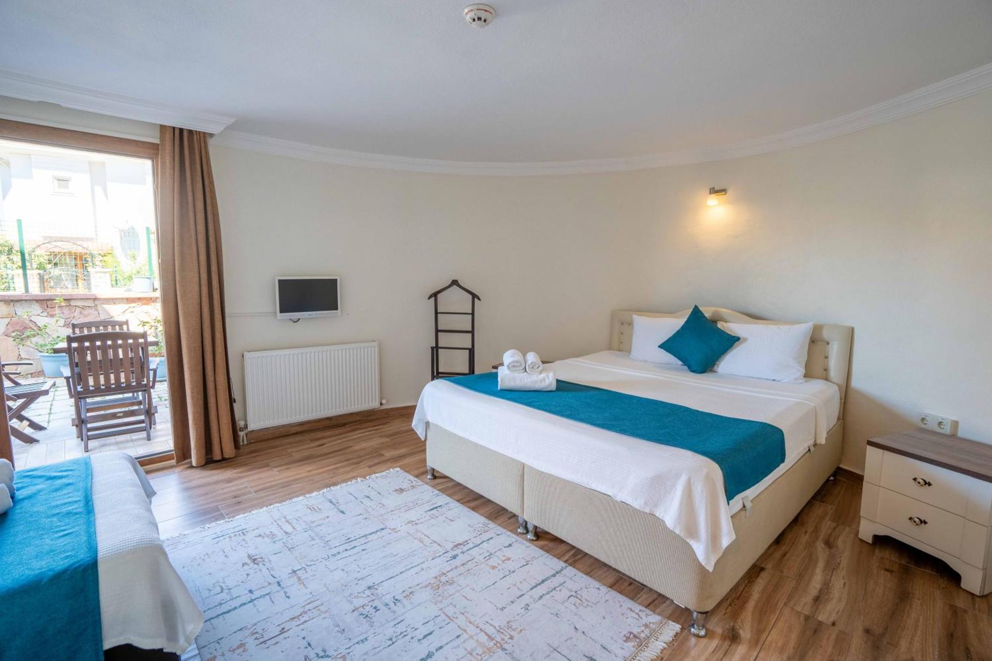 Cunda Giritlioglu Otel Adult Only Ayvalı Buitenkant foto